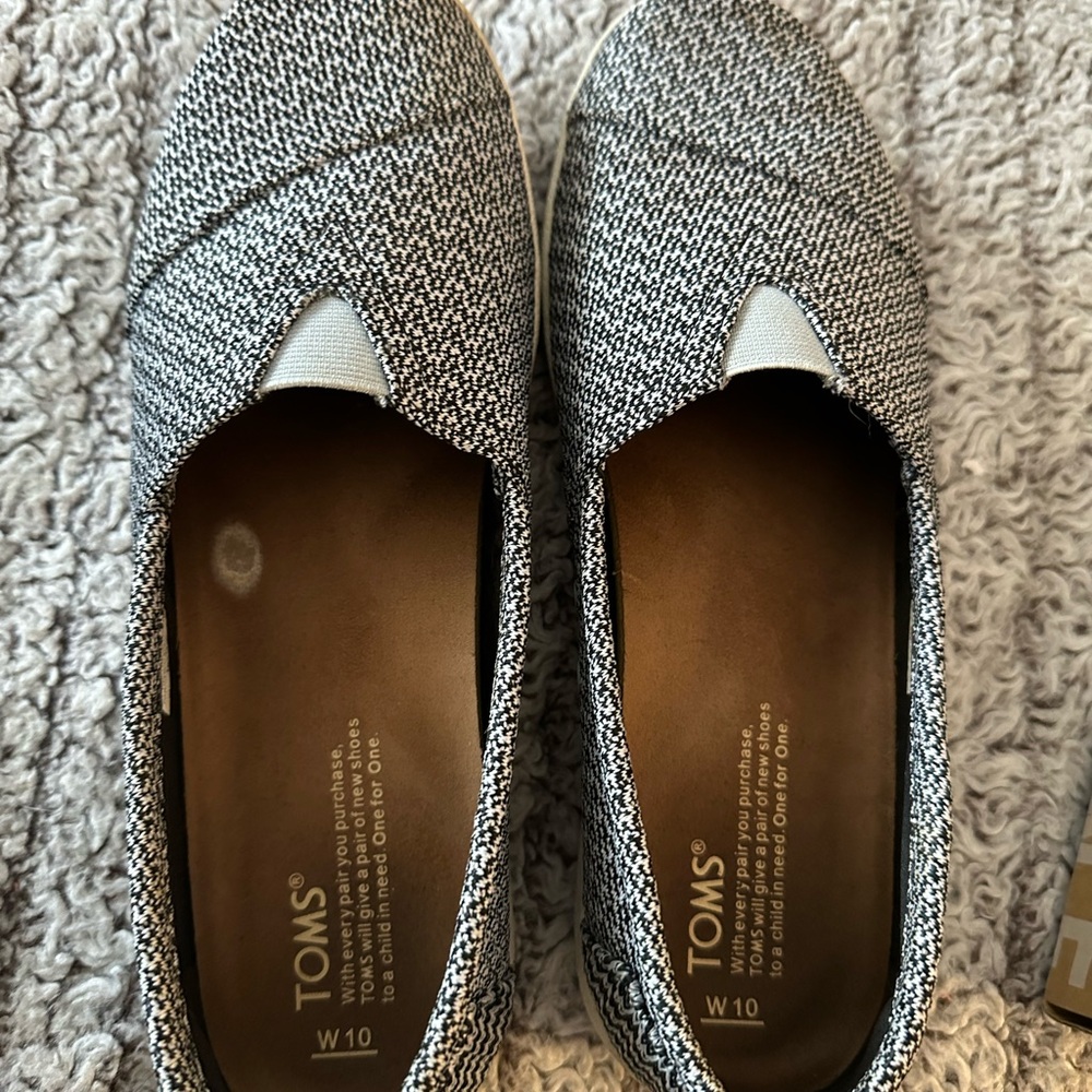 TOMS Monochrome Knit Slip-Ons